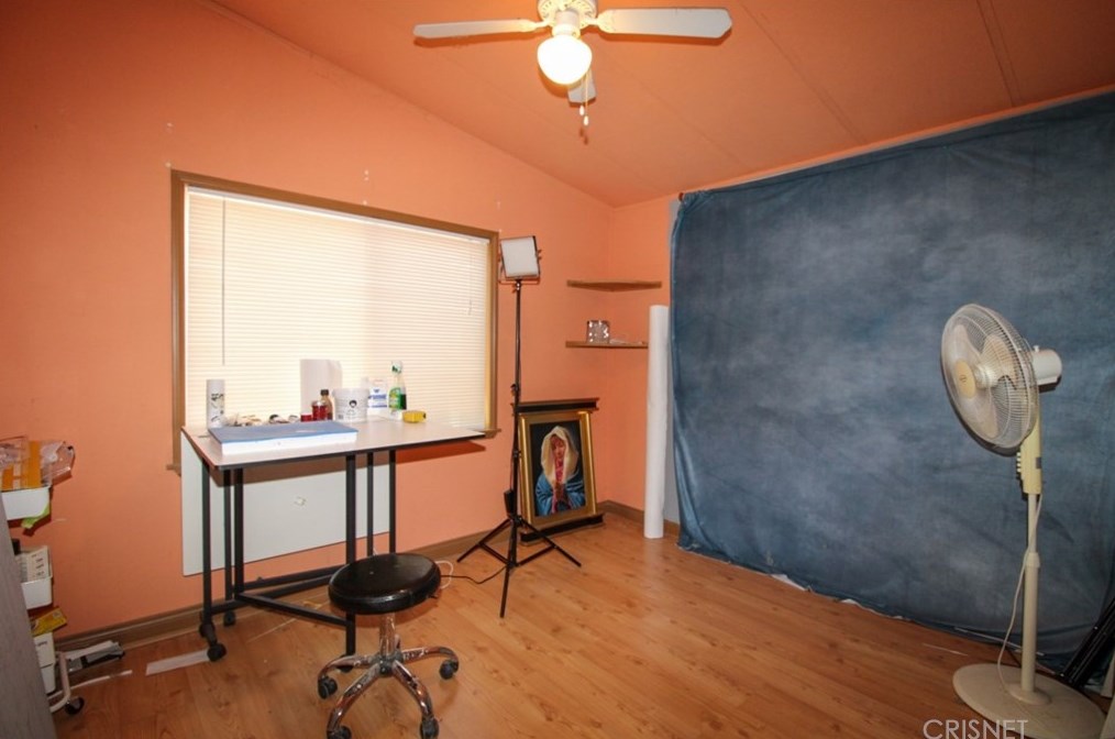 32416 Crown Valley Rd, Acton CA  93510-1991 exterior