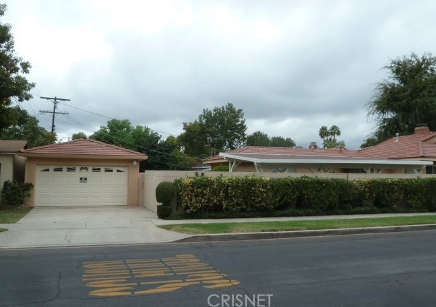 7358 Garden Grove Ave, Los Angeles CA  91335-3127 exterior