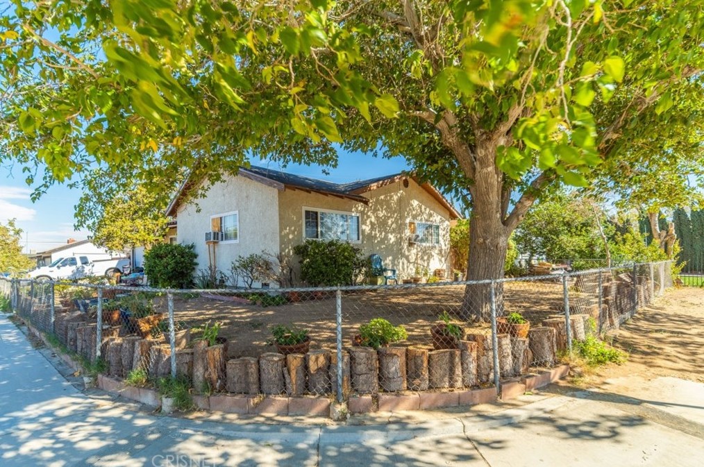 38548 2nd St, Palmdale CA  93550-3605 exterior