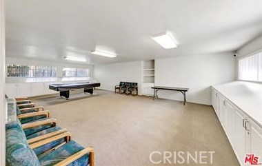 18415 Collins St, Los Angeles CA  91356-2374 exterior