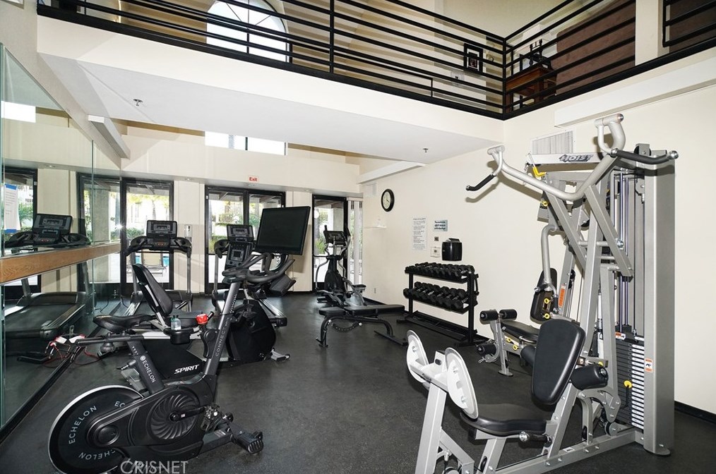 214 Camino Cortina, Camarillo CA  93010-2600 exterior