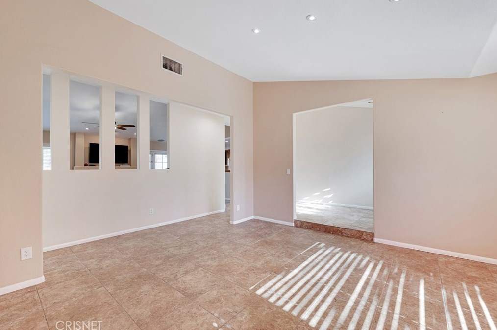 2453 Trails End Rd, Acton CA  93510-2442 exterior