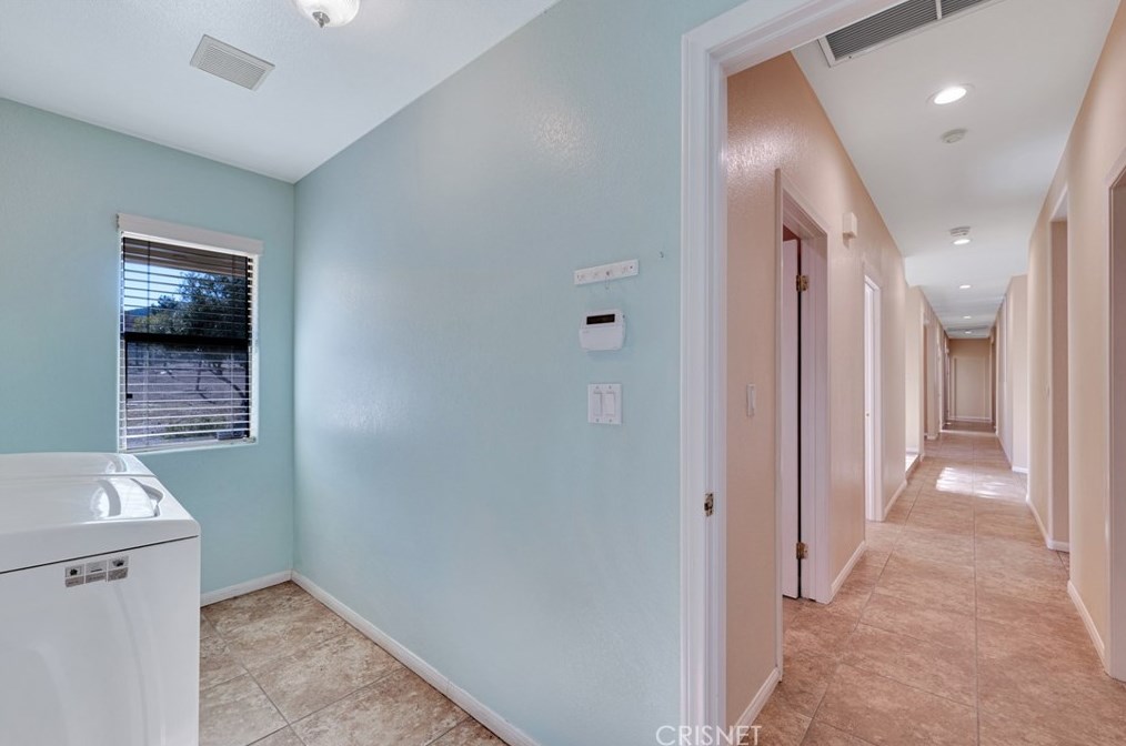 2453 Trails End Rd, Acton CA  93510-2442 exterior