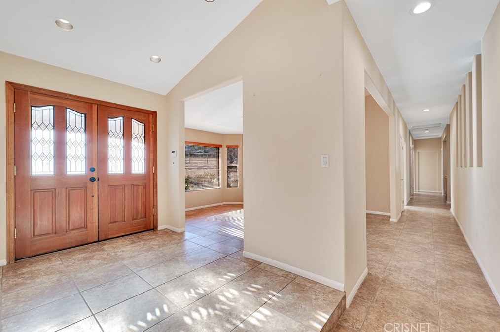 2453 Trails End Rd, Acton CA  93510-2442 exterior