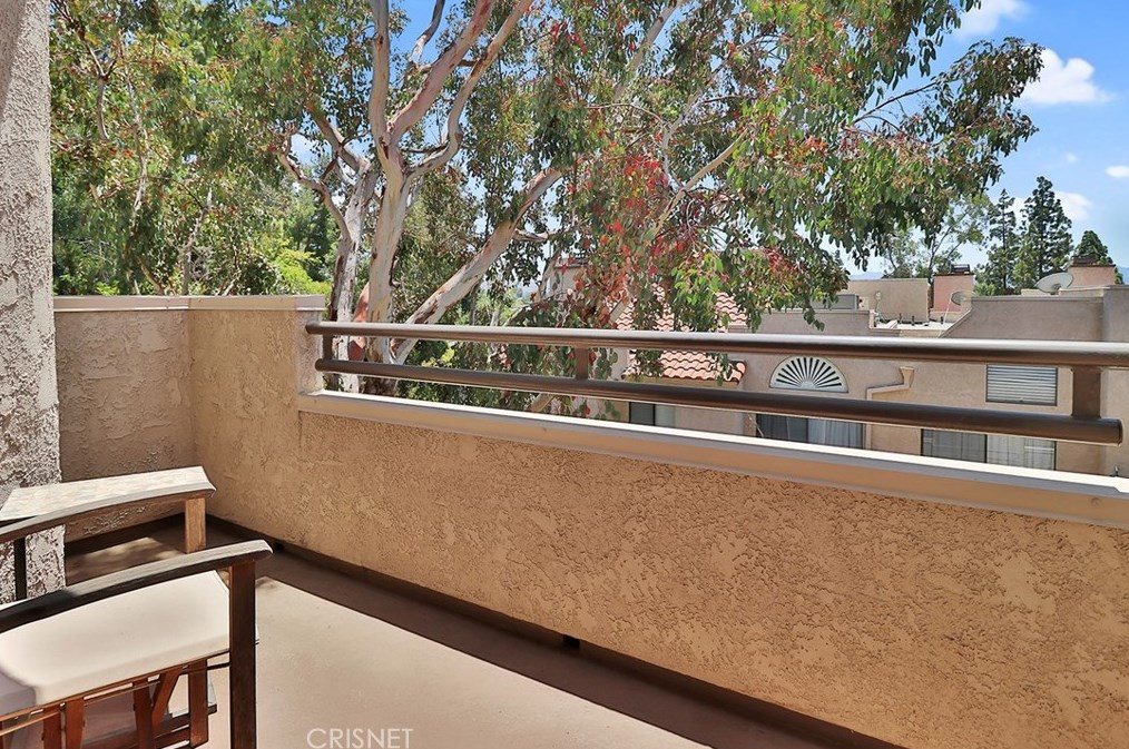 161 Mcafee Ct, Thousand Oaks CA 91360-2670 exterior