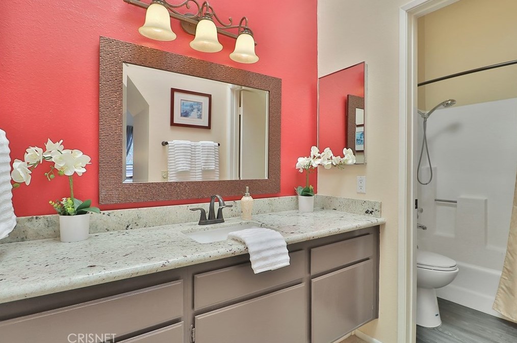 161 Mcafee Ct, Thousand Oaks CA 91360-2670 exterior