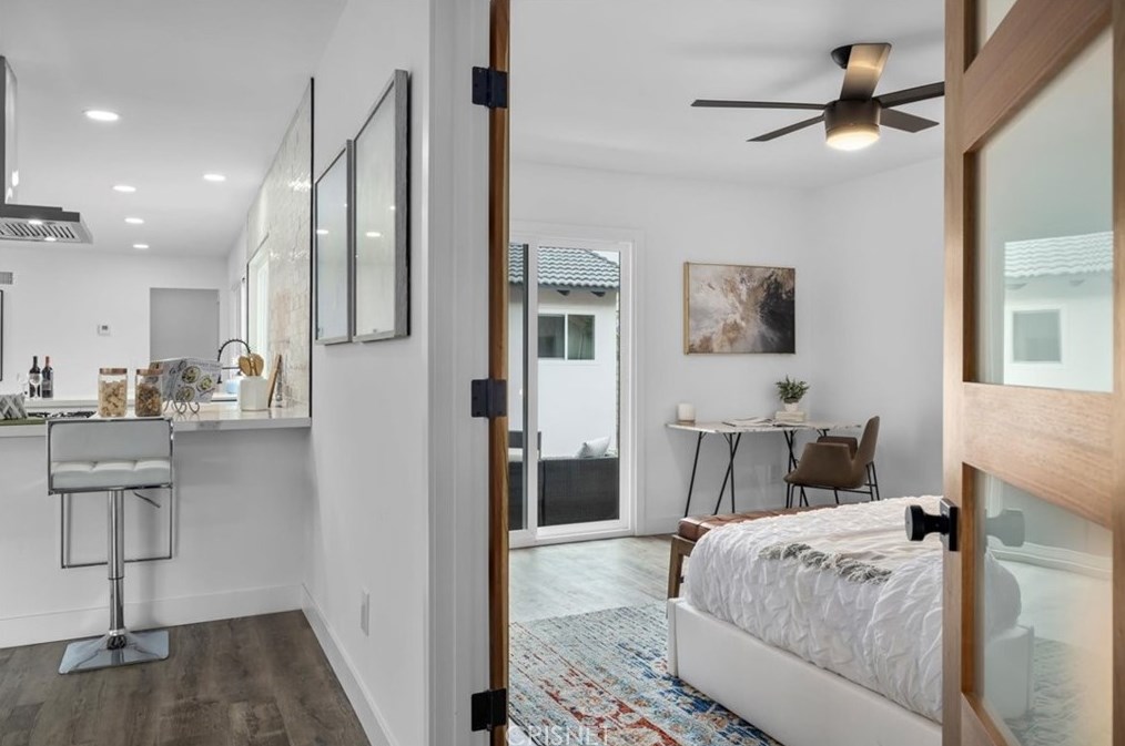 5120 Lindblade Dr, Los Angeles CA  90230-5944 exterior