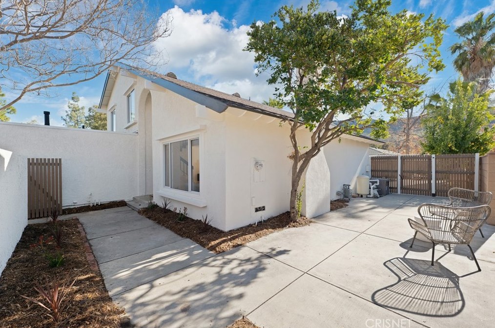 30510 Passageway Pl, Calabasas CA  91301-2033 exterior
