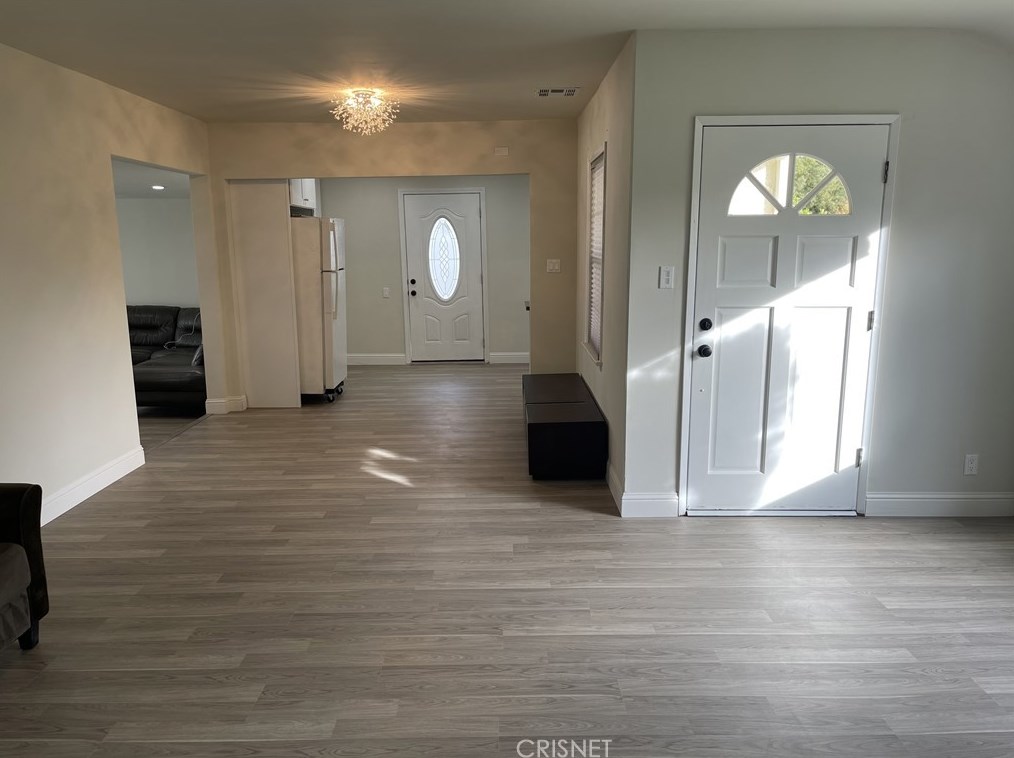 17921 Vanowen St, Los Angeles CA  91335-5637 exterior