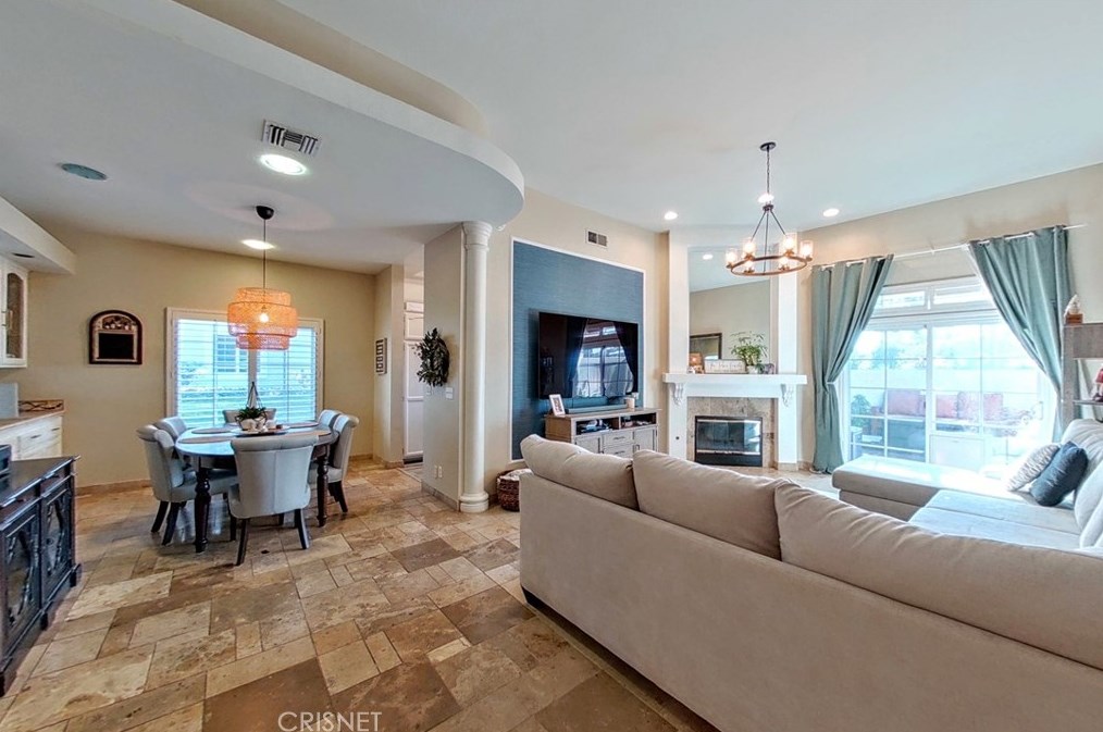 3107 Hillcrest Dr, Thousand Oaks CA  91362-3162 exterior