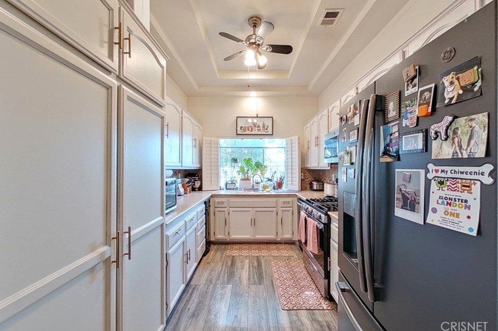 3107 Hillcrest Dr, Thousand Oaks CA  91362-3162 exterior