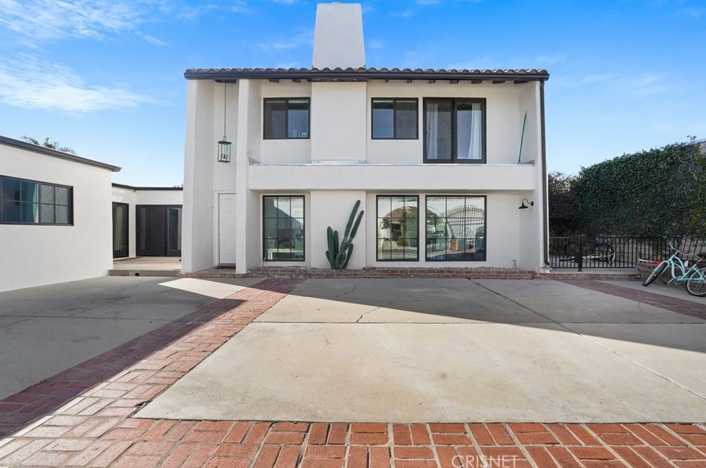 4427 Beaconsfield Ct, Thousand Oaks CA  91361-4004 exterior