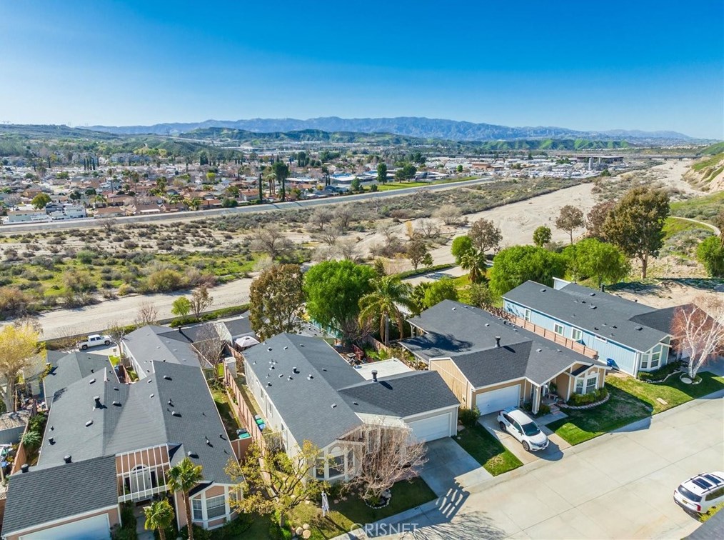 20228 Shadow Island Dr, Santa Clarita, CA 91351