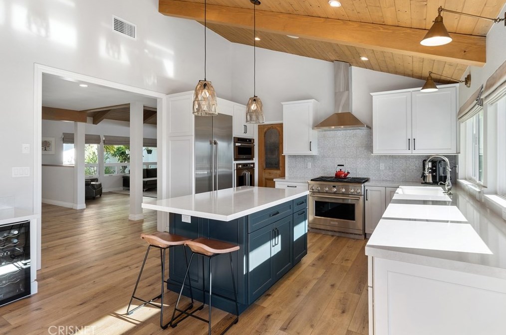 1485 Calle Yucca, Thousand Oaks CA  91360-2246 exterior