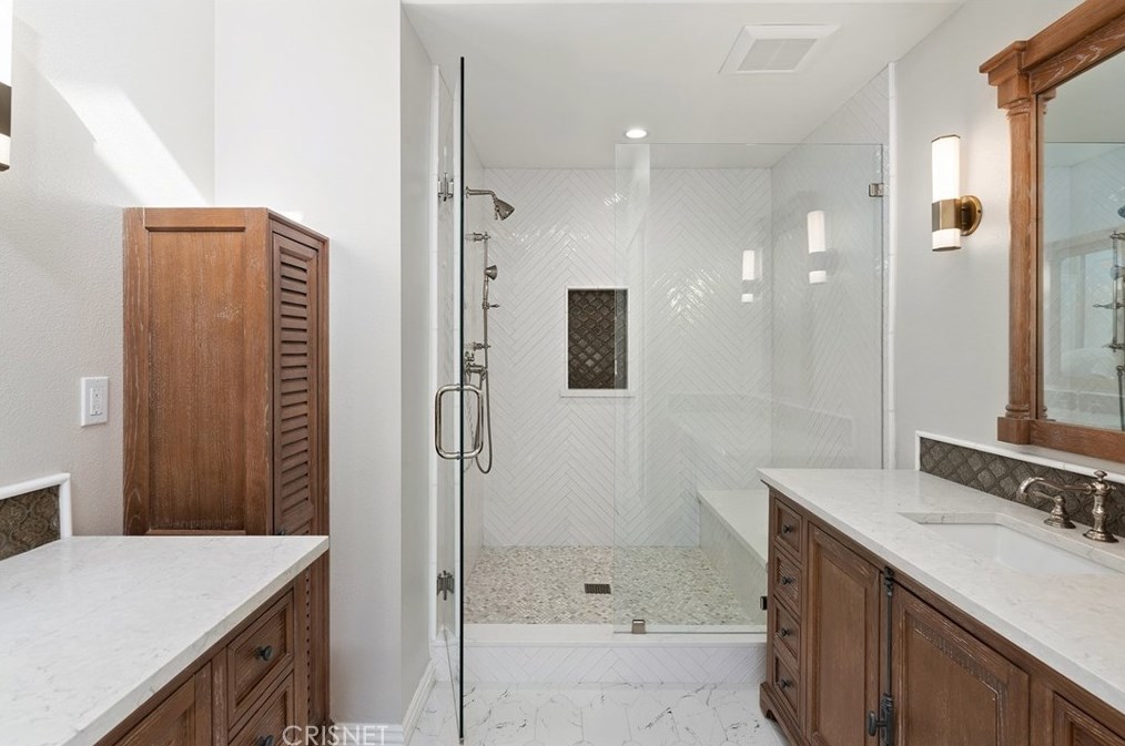 1485 Calle Yucca, Thousand Oaks CA  91360-2246 exterior