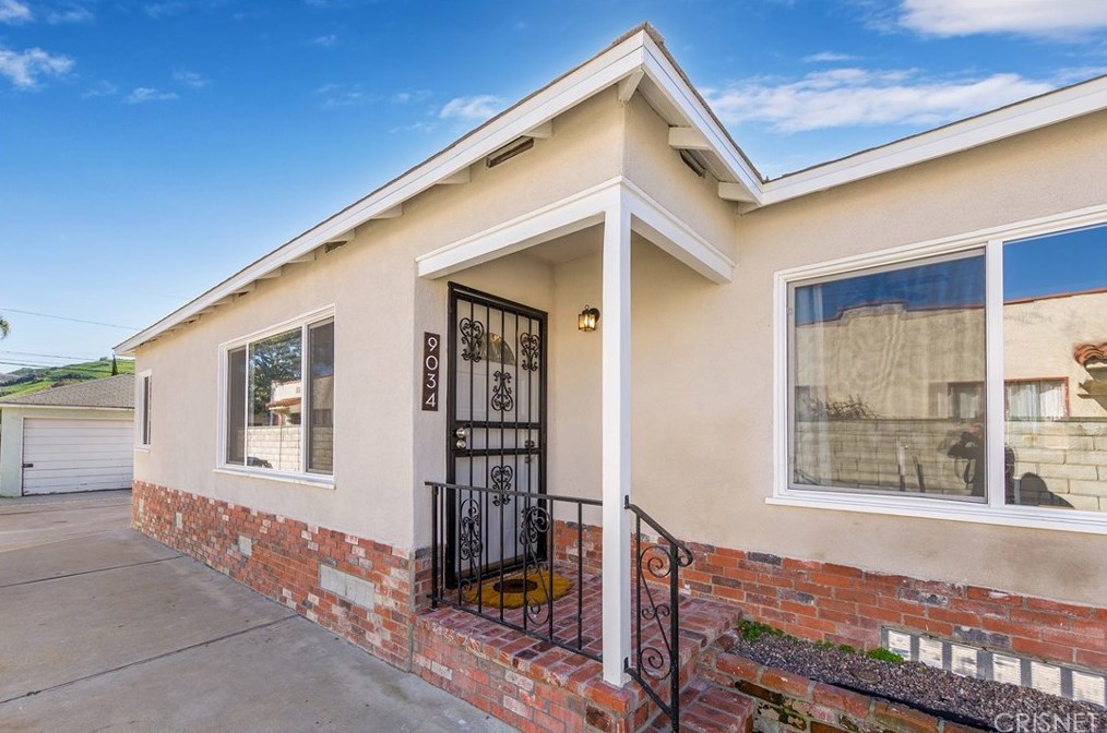 9034 Hubbard St, Los Angeles CA  90232-2509 exterior