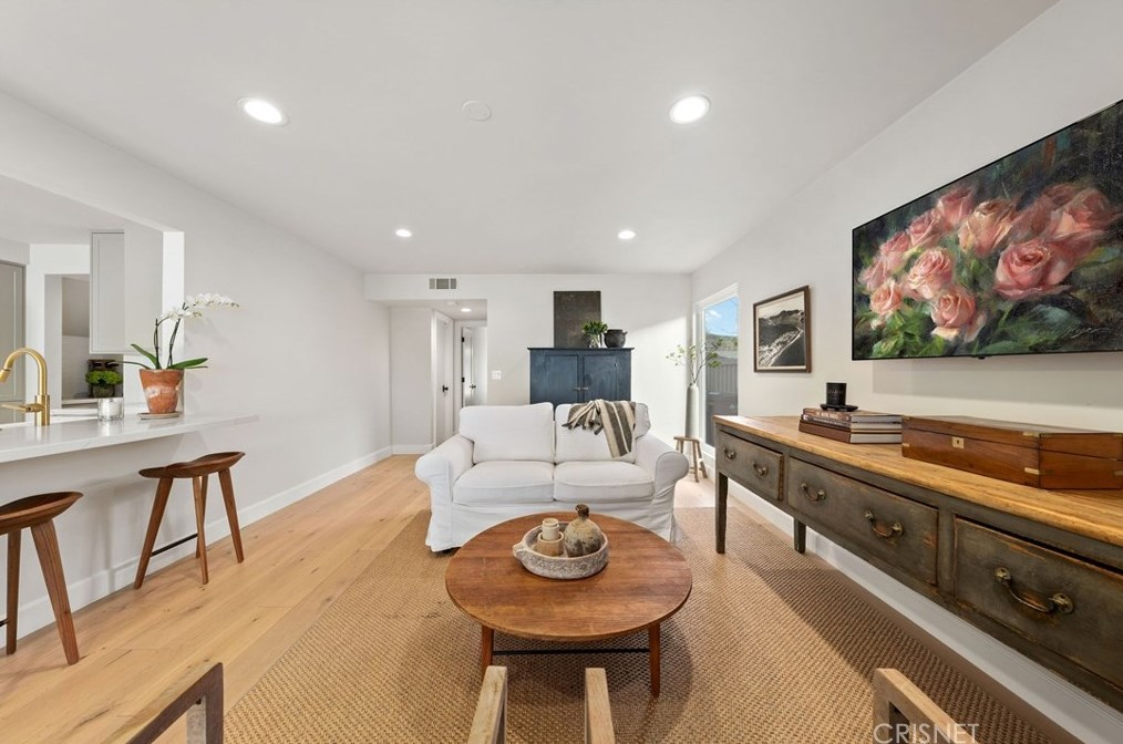 1692 Camberwell Pl, Thousand Oaks CA  91361-1507 exterior