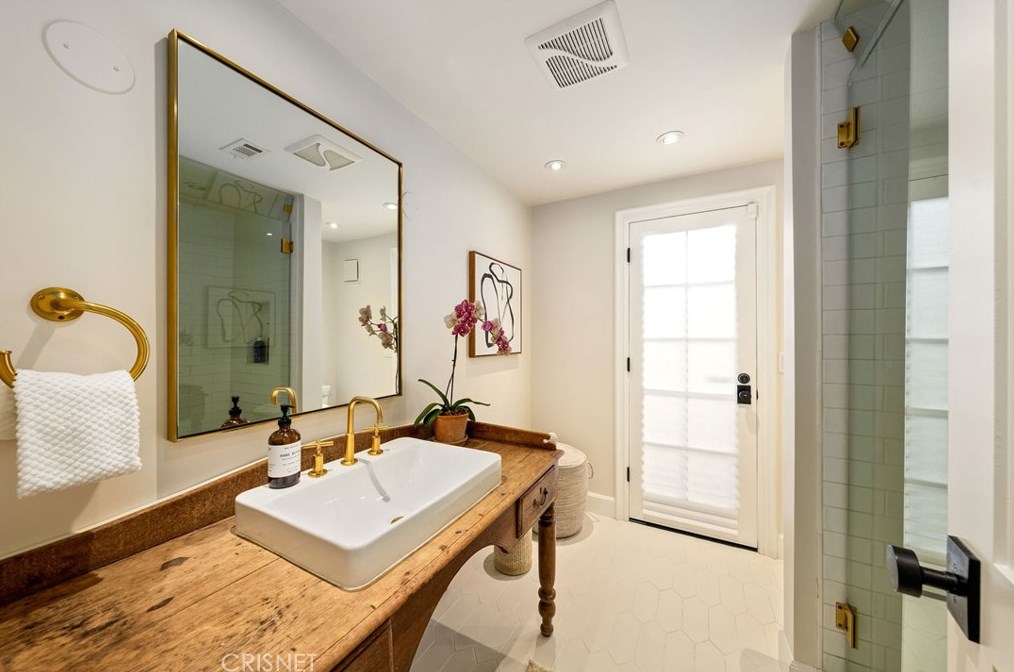 1692 Camberwell Pl, Thousand Oaks CA  91361-1507 exterior