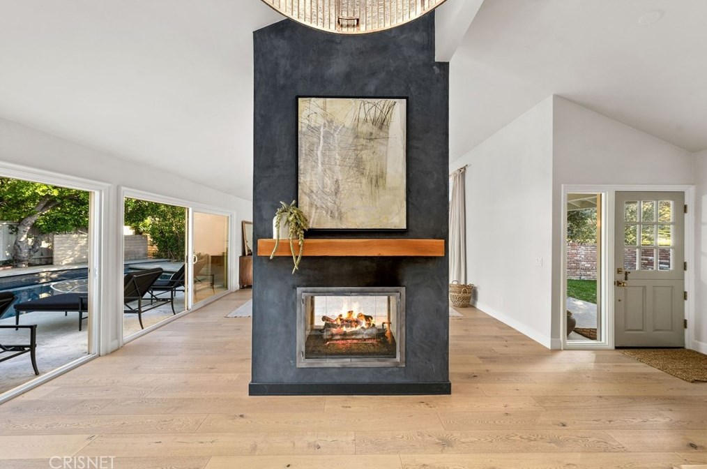 1692 Camberwell Pl, Thousand Oaks CA  91361-1507 exterior