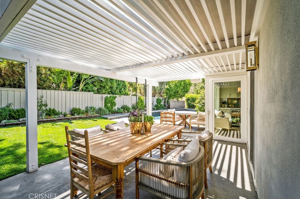 1692 Camberwell Pl, Thousand Oaks CA  91361-1507 exterior