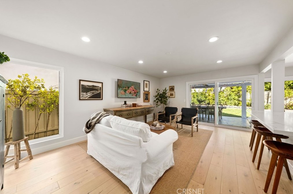 1692 Camberwell Pl, Thousand Oaks CA  91361-1507 exterior