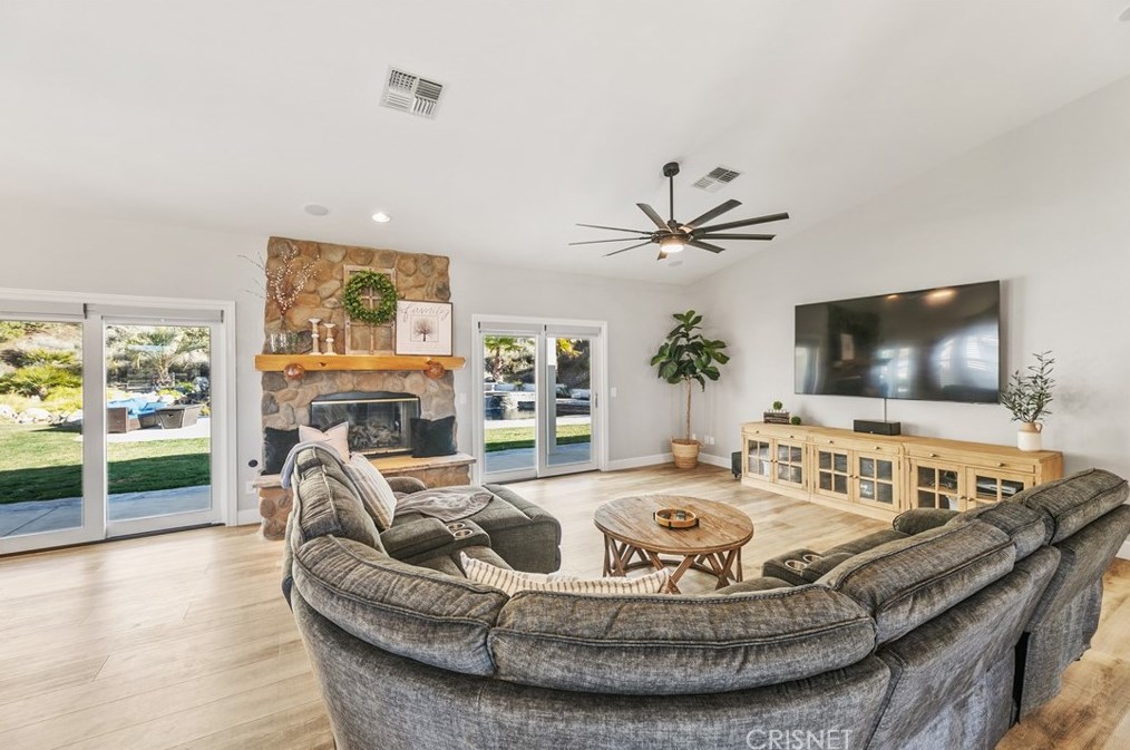 32126 Camino Canyon Rd, Acton CA  93510-2407 exterior