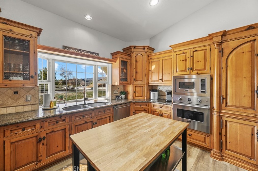 32126 Camino Canyon Rd, Acton CA  93510-2407 exterior