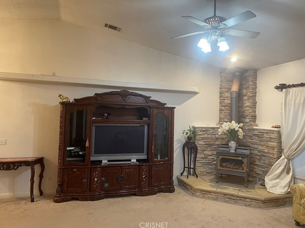 11150 Stuveling St, Hesperia CA  92344-0008 exterior