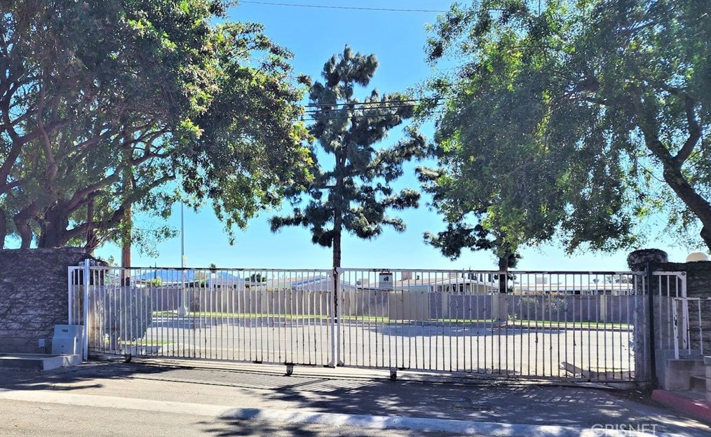 12601 Van Nuys Blvd, Los Angeles CA  91331-1300 exterior