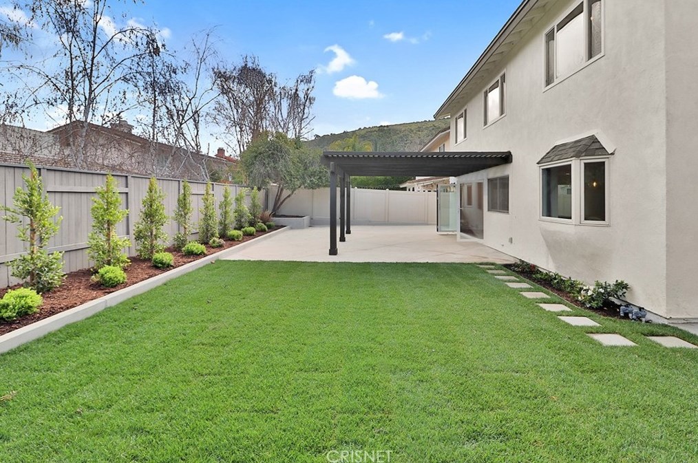 1632 Camberwell Pl, Thousand Oaks CA  91361-1507 exterior