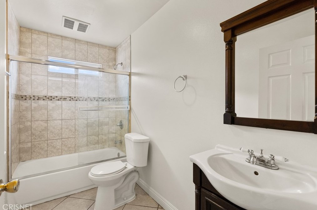 524 85th St, Los Angeles CA  90044-5820 exterior