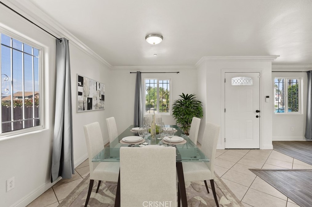 524 85th St, Los Angeles CA  90044-5820 exterior