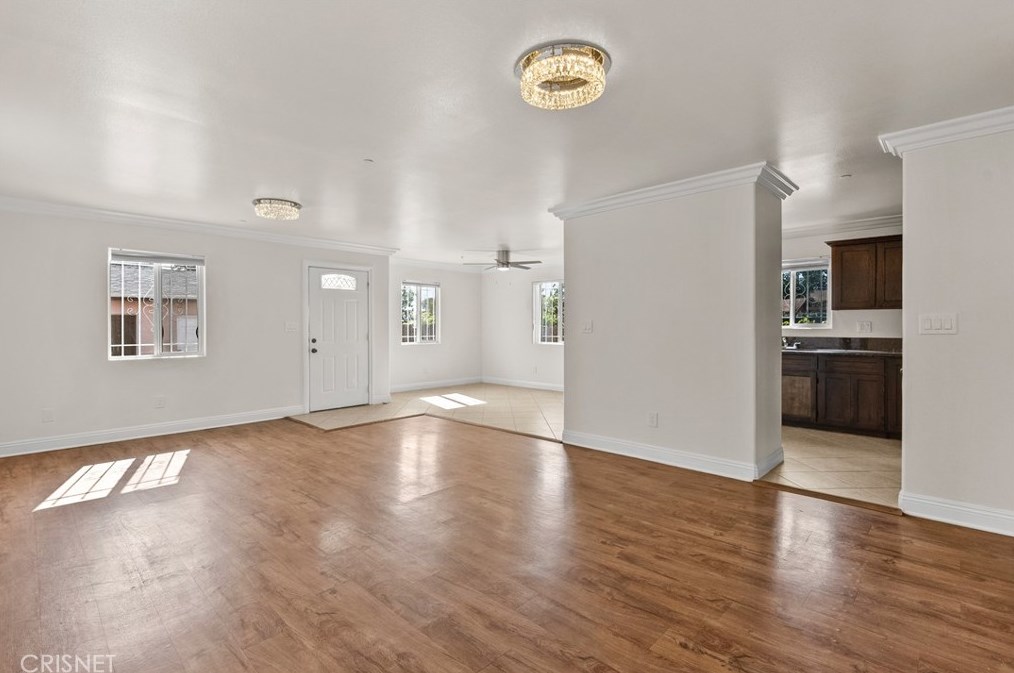 524 85th St, Los Angeles CA  90044-5820 exterior