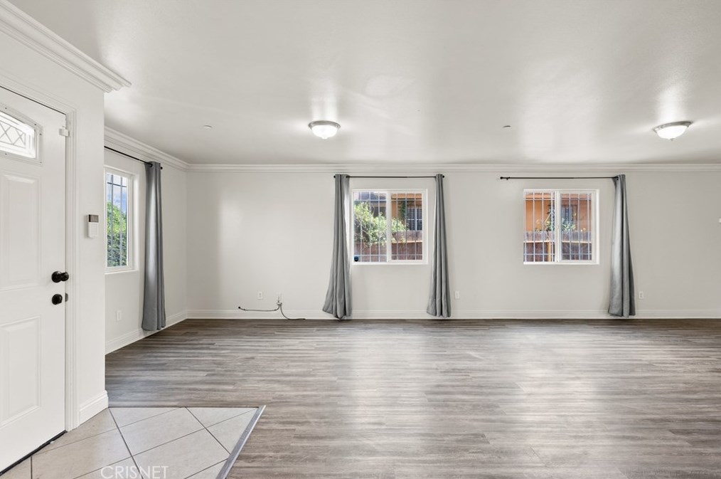 524 85th St, Los Angeles CA  90044-5820 exterior