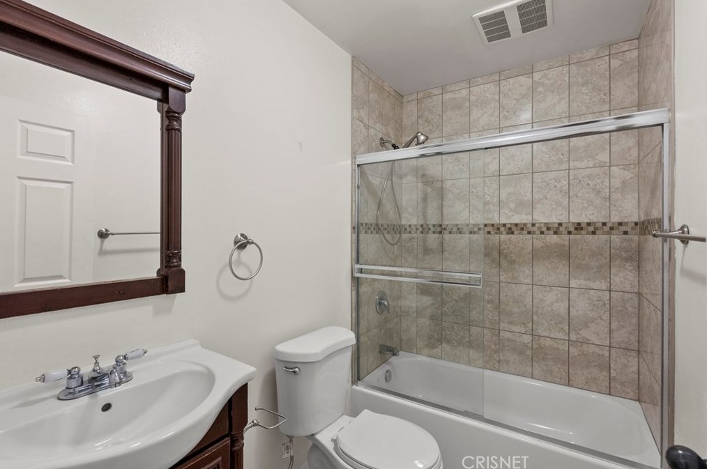 524 85th St, Los Angeles CA  90044-5820 exterior