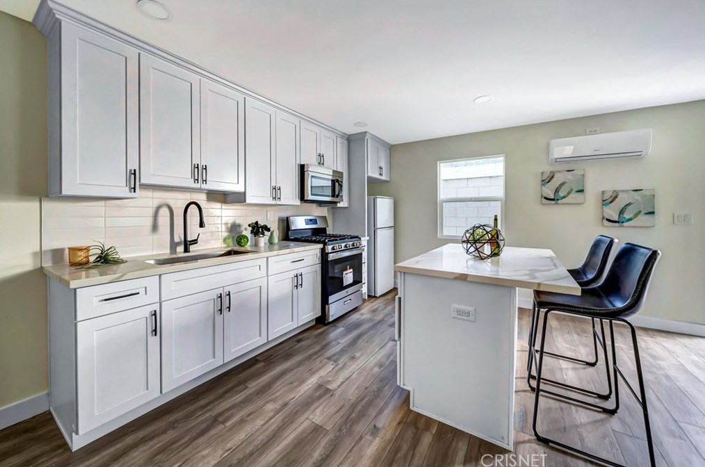 10745 Tabor St, Los Angeles CA  90034-5511 exterior