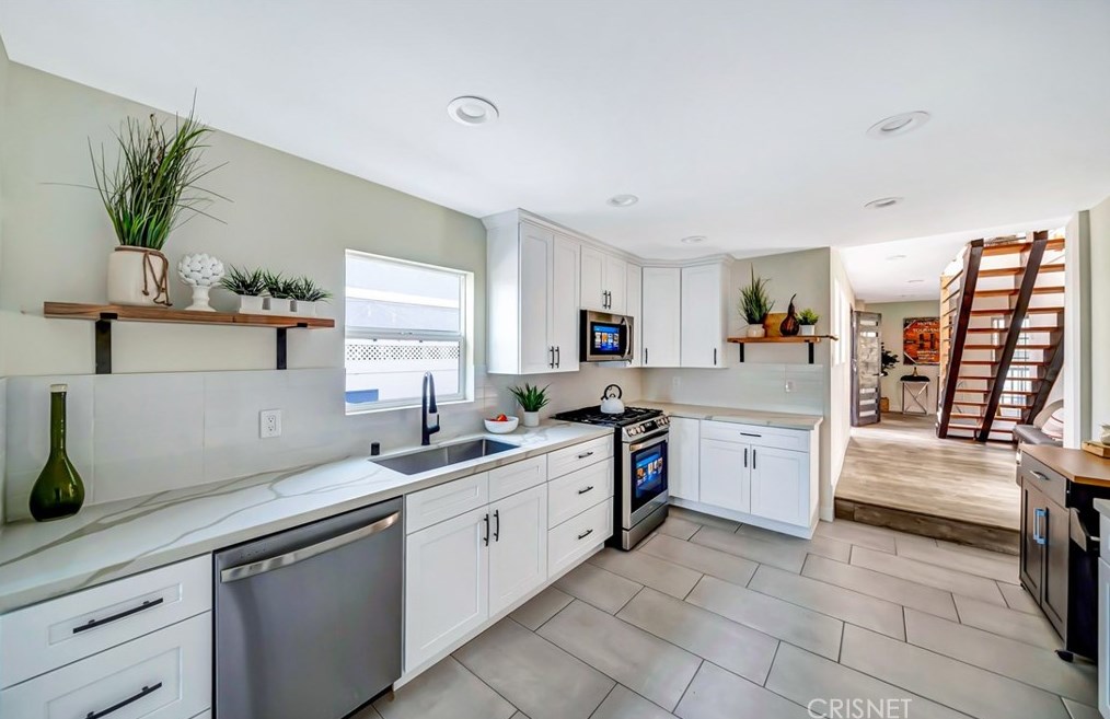 10745 Tabor St, Los Angeles CA  90034-5511 exterior