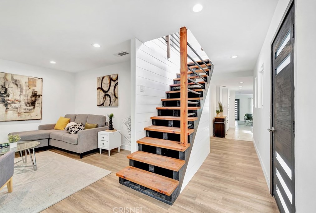 10745 Tabor St, Los Angeles CA  90034-5511 exterior