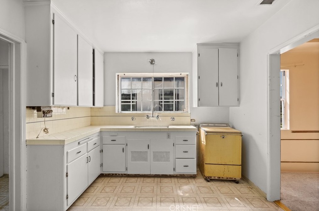 1776 Hayworth Ave, Los Angeles CA  90035-4618 exterior