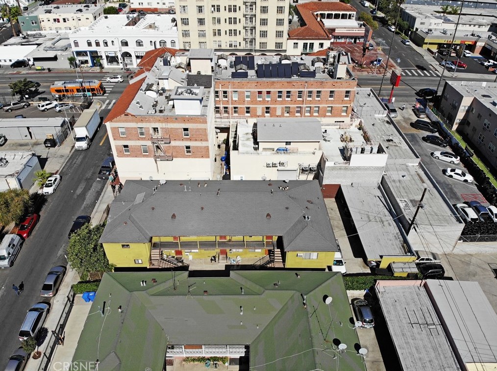 1646 Harvard, Los Angeles CA  90047-4232 exterior
