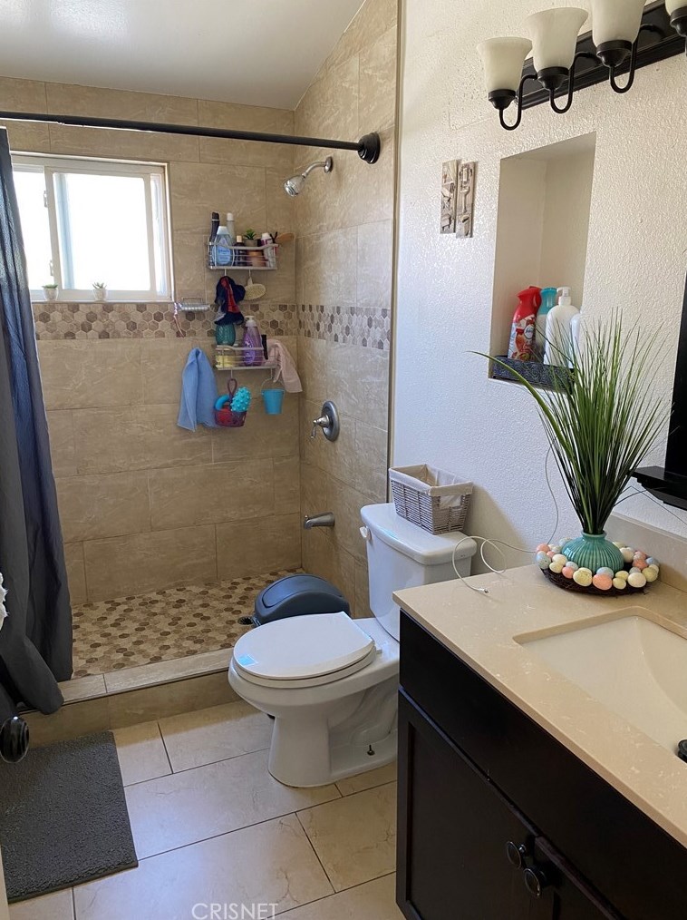 12857 Eustace St, Los Angeles CA  91331-1038 exterior