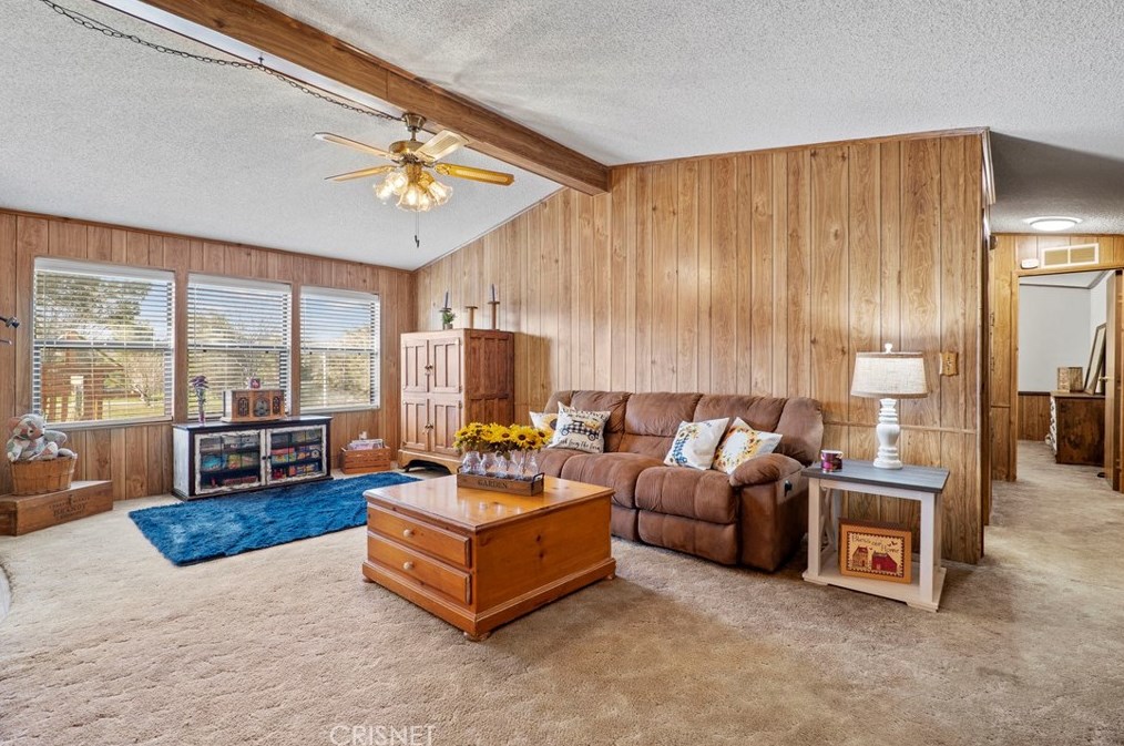 32501 Crown Vly Rd, Acton CA  93510-2619 exterior