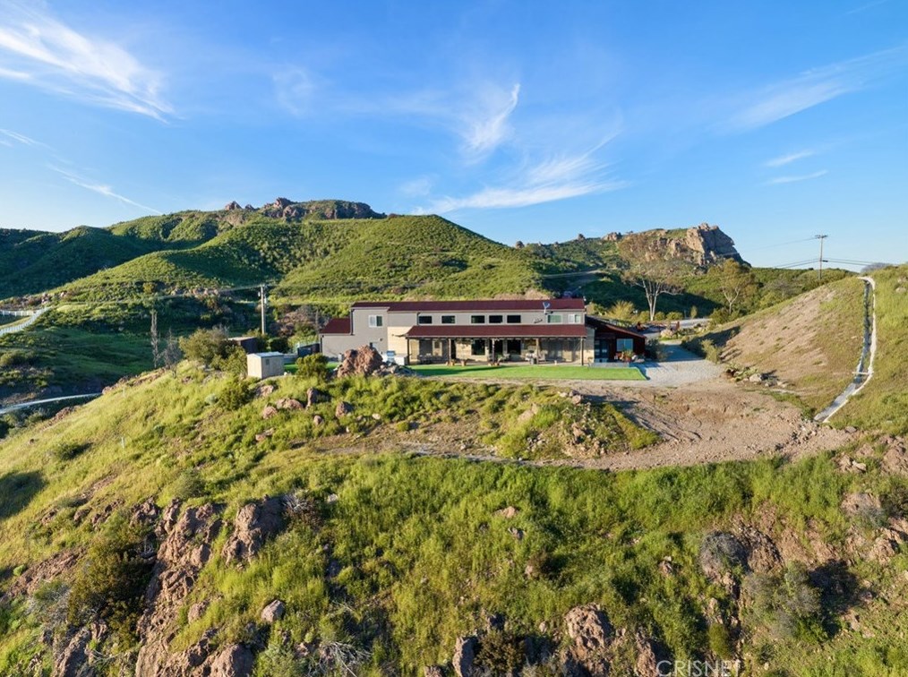 32194 Mulholland Hwy, Malibu CA  90265-2422 exterior