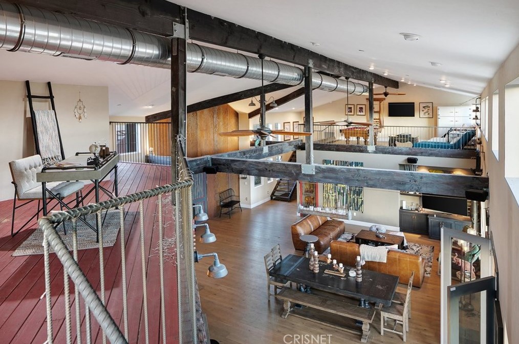 32194 Mulholland Hwy, Malibu CA  90265-2422 exterior