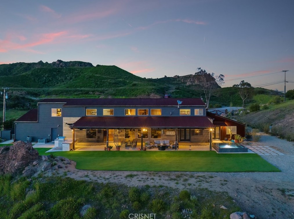 32194 Mulholland Hwy, Malibu CA  90265-2422 exterior