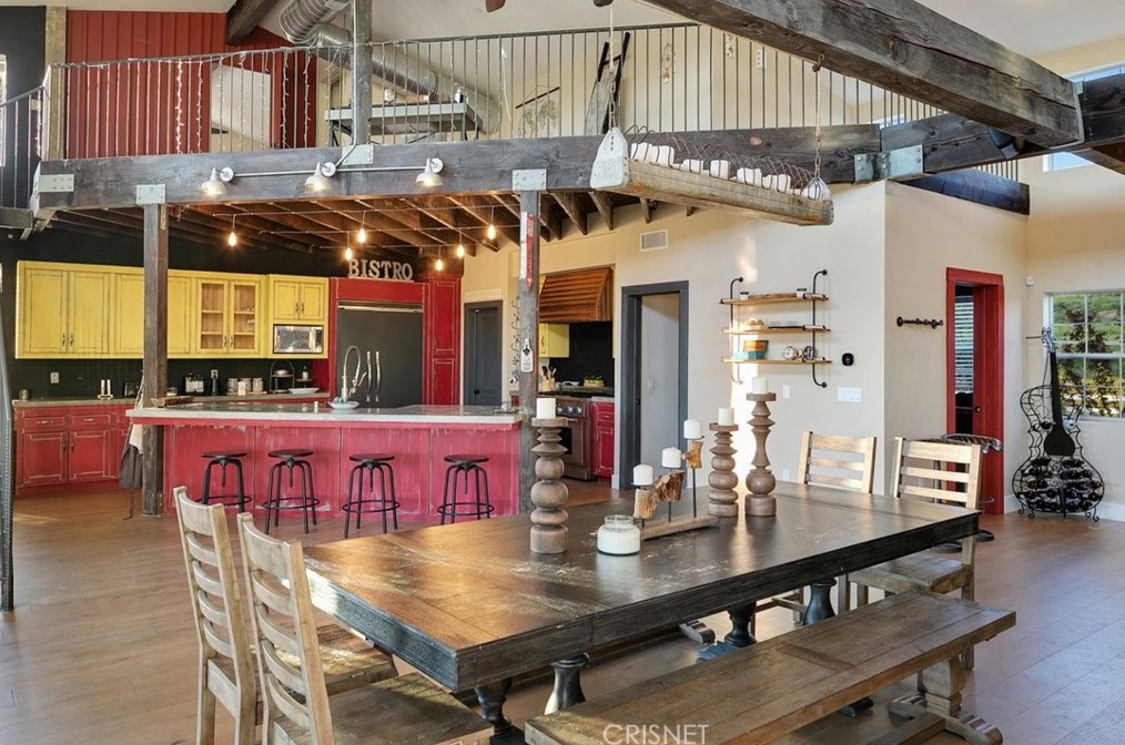 32194 Mulholland Hwy, Malibu CA  90265-2422 exterior