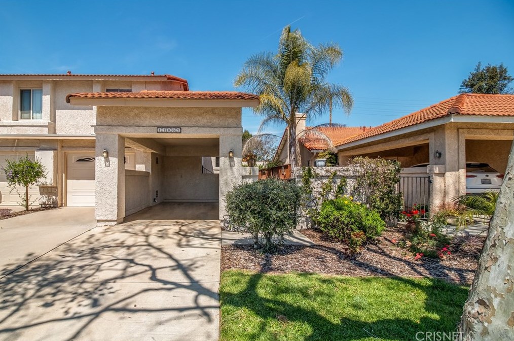 11867 Nightingale St, Moorpark CA  93021-2439 exterior