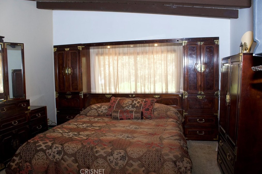 7467 Zelzah Ave, Los Angeles CA  91335-3222 exterior