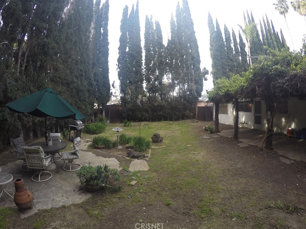7467 Zelzah Ave, Los Angeles CA  91335-3222 exterior