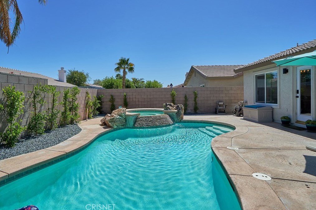 45540 Coldbrook Ln, La Quinta CA  92253-4182 exterior